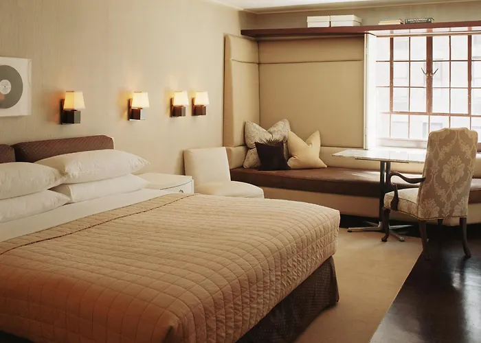 Hotel de 4 estrelas: City Club Hotel