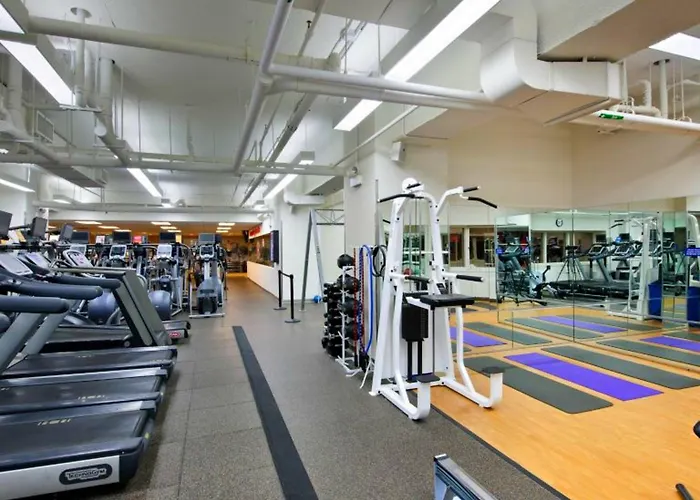 Hotel de 4 estrelas: City Club Hotel